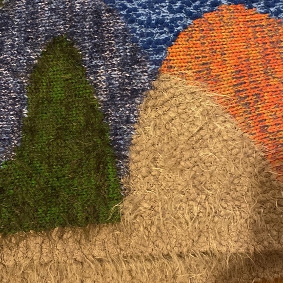 Women’s Sweater size large (CE) - Picture 3 of 5